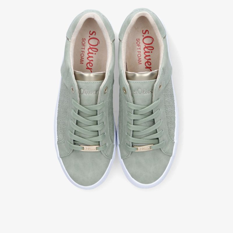 Grünes Sneaker-Paar mit Schnürung, weich und leicht, bequemes Fußbett für sportlichen Komfort