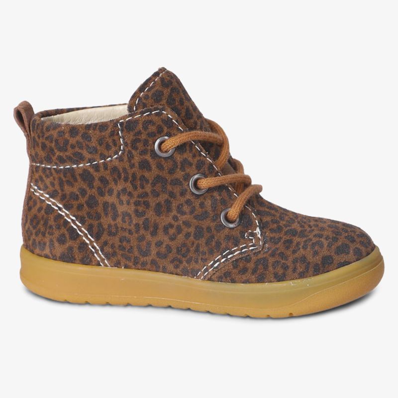 Bequeme braune Schnürschuhe mit robusten Sohlen und modischem Leo-Print für flexiblen Tragekomfort