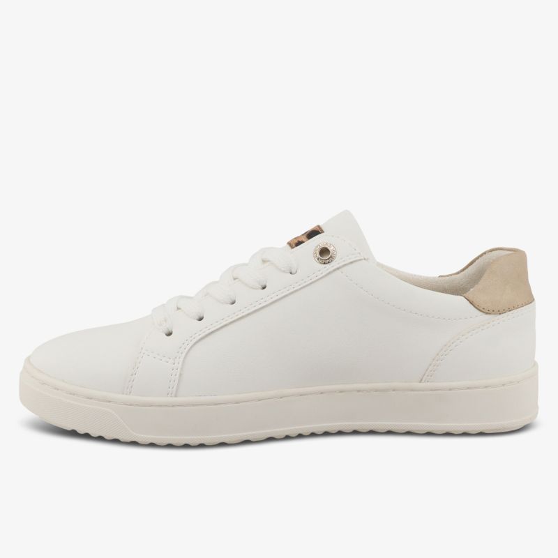 Weißer Sneaker mit schnellem Einstieg und komfortablem Sitz, modernes sportliches Design, glattes Obermaterial