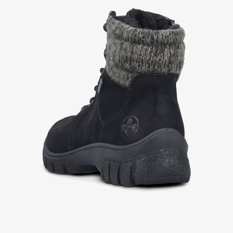 Schwarzer Winterstiefel mit grauem Strickbund und profilierter rutschfester Außensohle, seitliche Ansicht