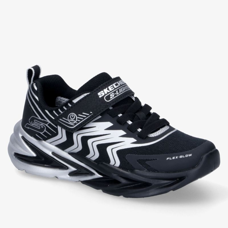 Sportlicher schwarzer Sportschuh mit dynamischem Design und flexibler, rutschfester Sohle für optimalen Komfort