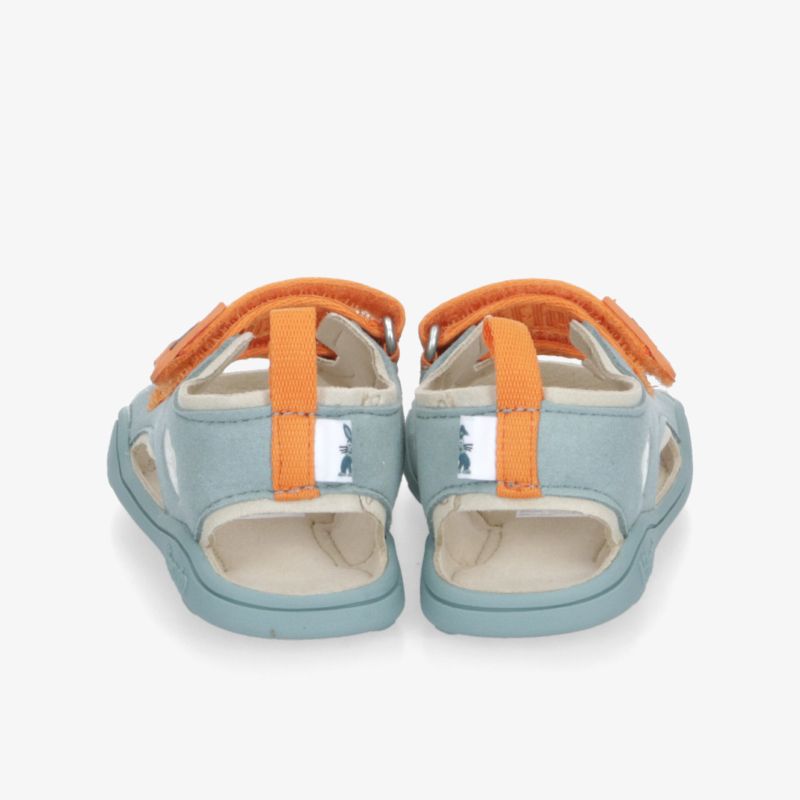 Hochwertige Sandalen in Orange und Blau mit komfortablem Velcro-Verschluss für optimalen Halt.