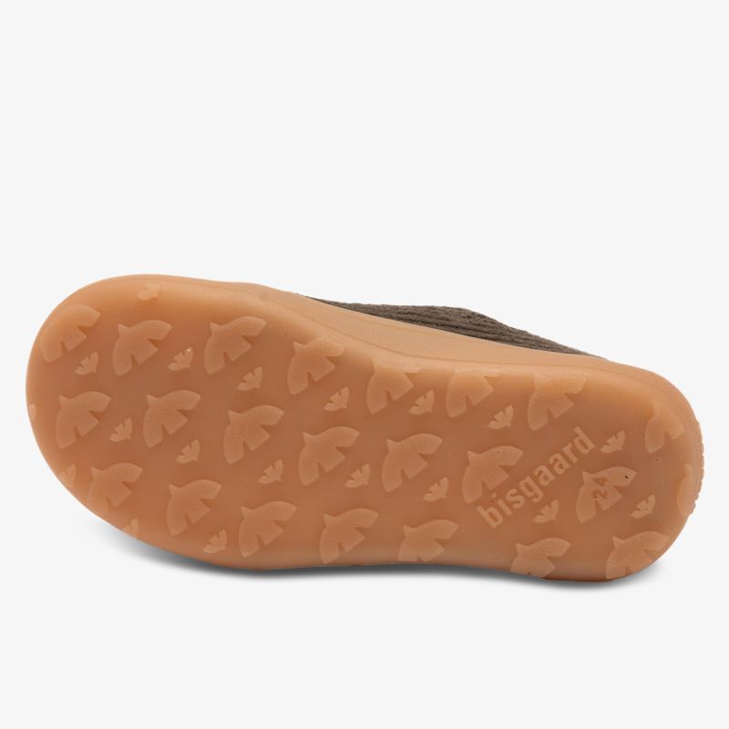 Robuste braune Schuhsohle mit rutschfestem Profil für optimalen Halt und langlebige Nutzung