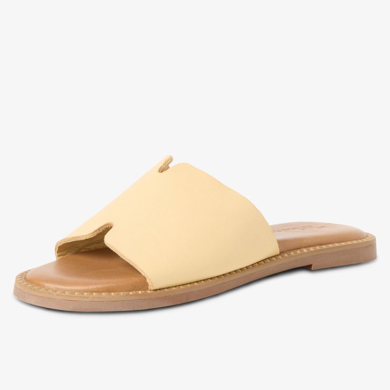 Bequeme gelbe Sandale mit rutschfester Sohle für den Sommer