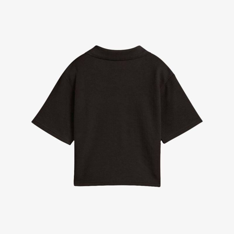 Schwarzes Kurzarmshirt mit rundem Halsausschnitt und lässigem Schnitt aus weichem, bequemem Material
