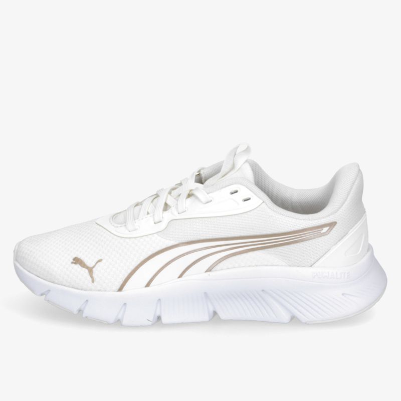 Moderner weißer Sneaker mit goldenen Akzenten und bequemer Passform, ideal für sportliche Aktivitäten.