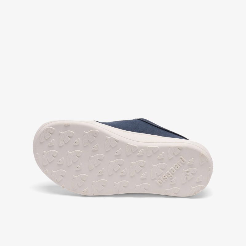 Detailaufnahme der rutschfesten Profilsohle mit robustem, flexiblem Material für sicheren Halt