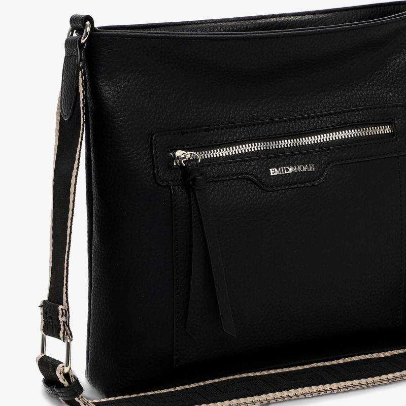 Schwarze Tasche mit Reißverschluss und verstellbarem Schulterriemen aus glattem Material