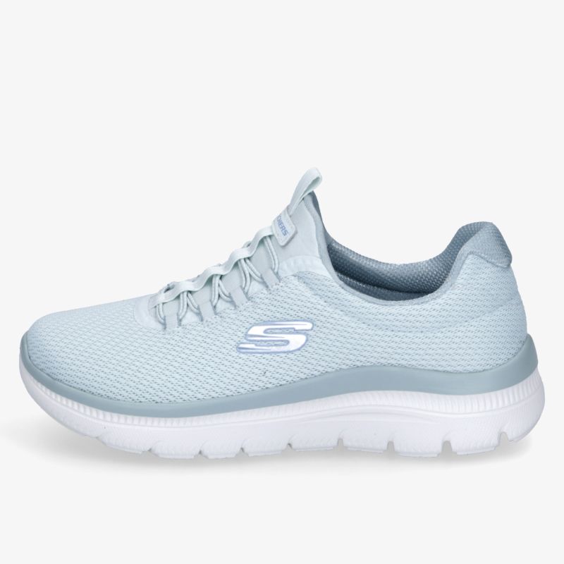 Leichter hellblauer Sneaker mit flexibler Sohle und atmungsaktivem Material für erstklassigen Tragekomfort