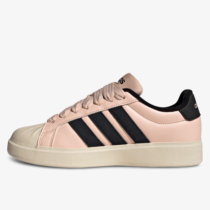 Leichter modischer Sneaker mit bequemem Sitz und langlebiger Sohle, seitliche Ansicht für vielseitigen Stil