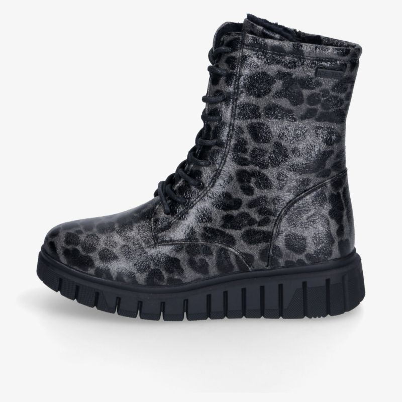 Schwarzer Schnürboot mit auffälligem Animalprint, robuster Profilsohle und markanter, stabiler Form für stilvolle Outfits