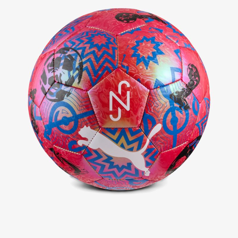 Farbenfroher und robuster Fußball mit markantem Design für vielseitigen Sport- und Freizeitgebrauch