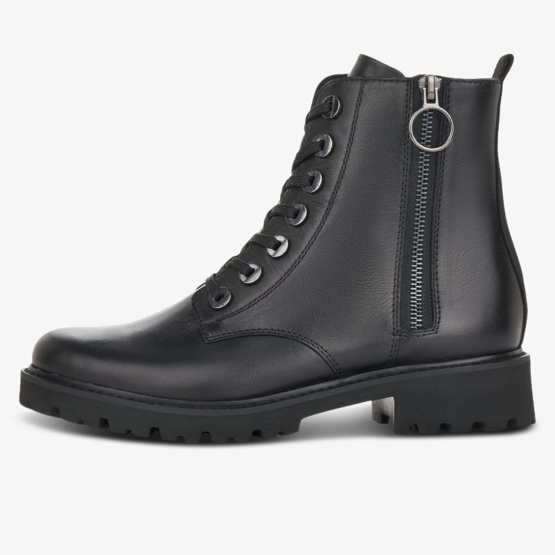 Schwarzer Stiefel mit seitlichem Reißverschluss und robuster Schnürung, hochwertiges glattes Leder