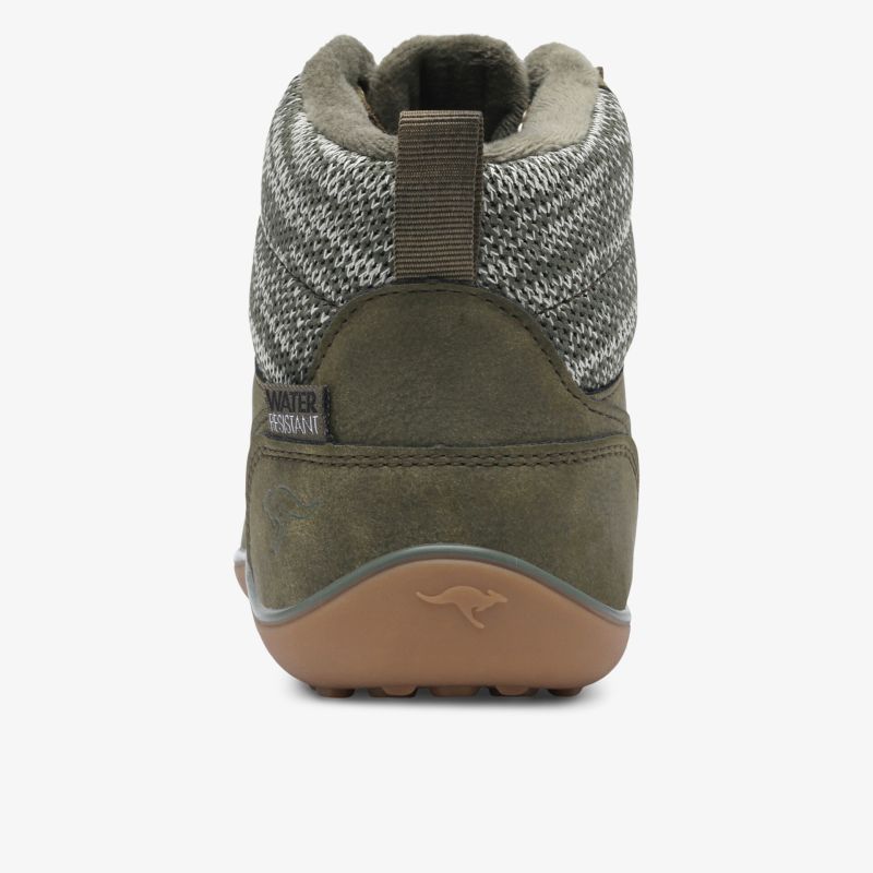 Robuster Schuh mit warmer Fütterung und rutschfester Laufsohle, komfortabler Einstieg