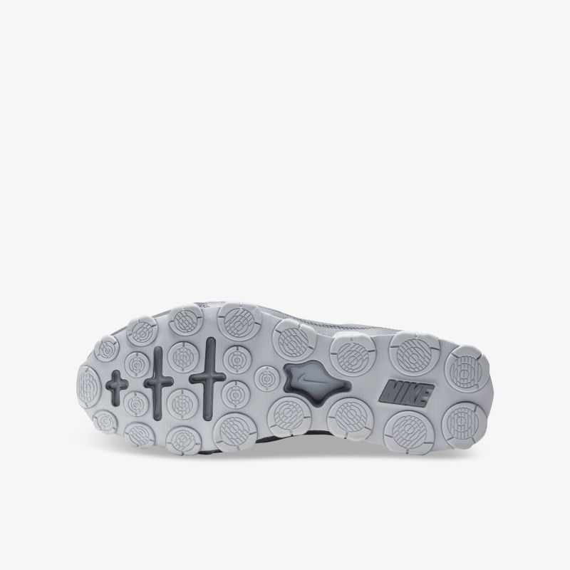 Grau profilierte Schuhsohle mit rutschfestem Design für stabilen und komfortablen Halt