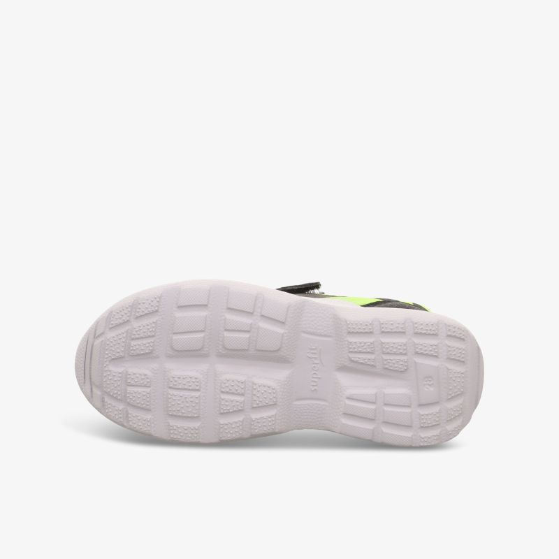 Weißes Schuhsohlenprofil mit rutschfestem, robustem Material und flexibler Struktur für hohen Komfort