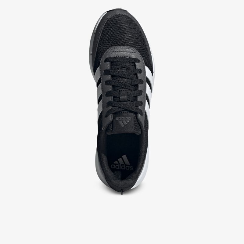 leichter und atmungsaktiver Sportschuh mit bequemer Passform und robustem, sportlichem Design