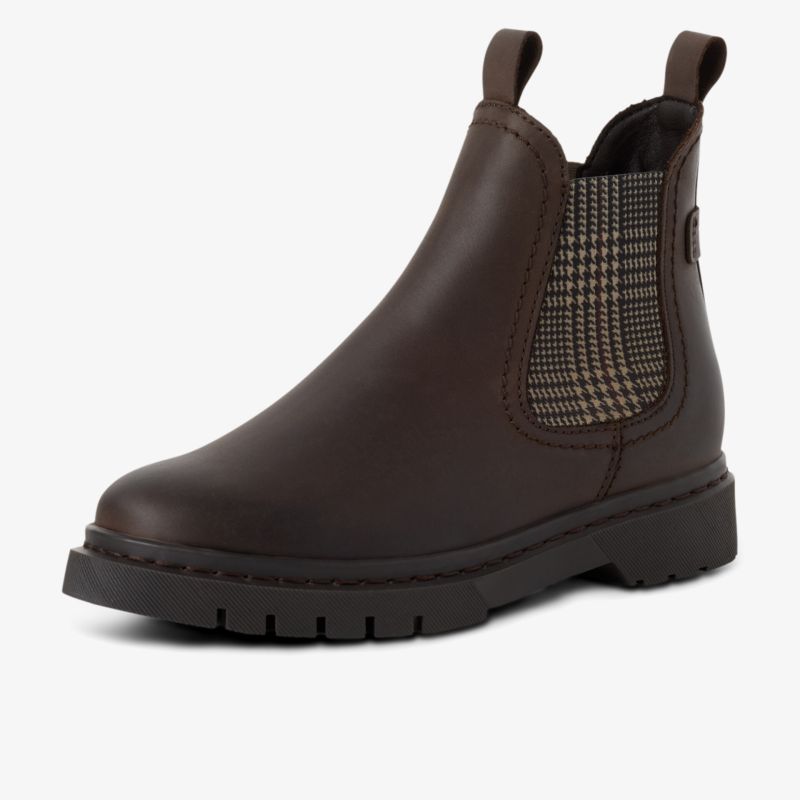 Dunkelbrauner Chelsea Boot mit elastischen Seiteneinsätzen und robuster Profilsohle, seitliche Ansicht