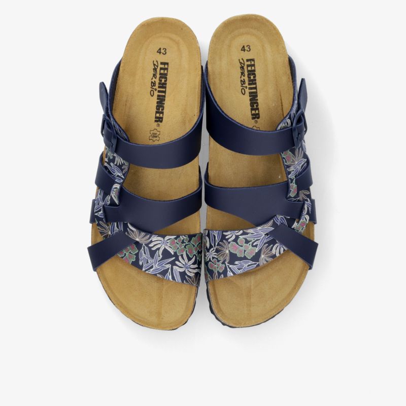 Bequeme Sandalen mit floralem Design und ergonomischem Fußbett für optimalen Tragekomfort.