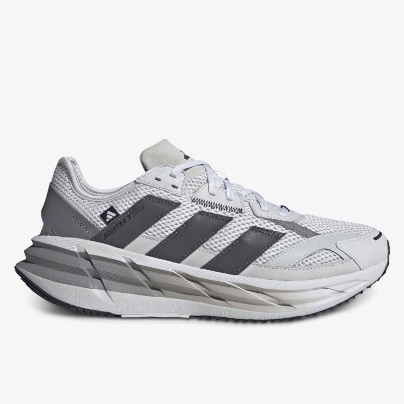 Leichter, atmungsaktiver Sportschuh mit bequemer Passform und moderner, strapazierfähiger Sohle