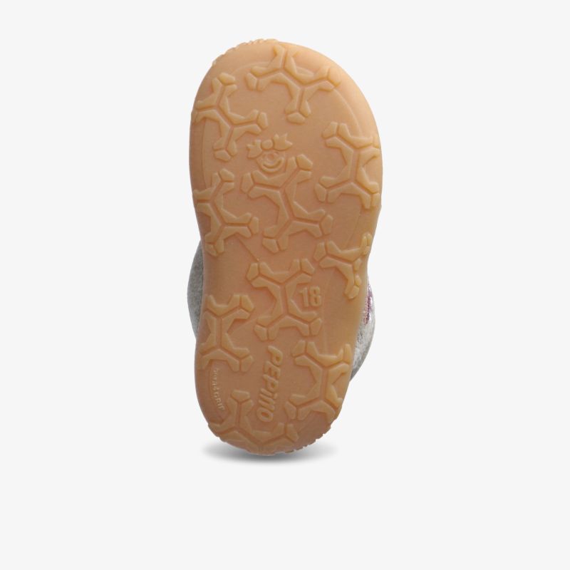 Rutschfeste und strapazierfähige Sohle für optimalen Halt und Komfort bei jedem Schritt.