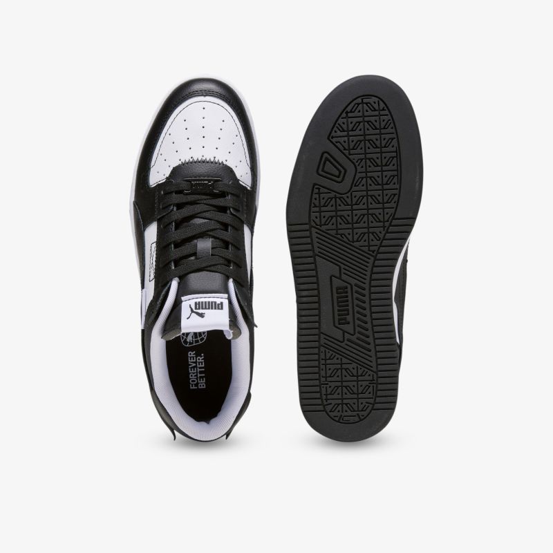 Schwarz-weißer Sneaker mit Schnürverschluss, rutschfester Sohle und atmungsaktivem Material, Paaransicht von oben