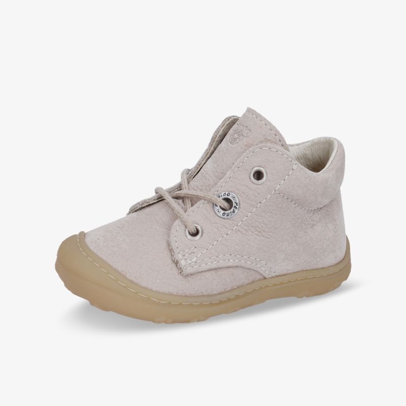 Bequemer Kinderschuh mit flexibler, rutschfester Sohle und weichem, atmungsaktivem Material in beige