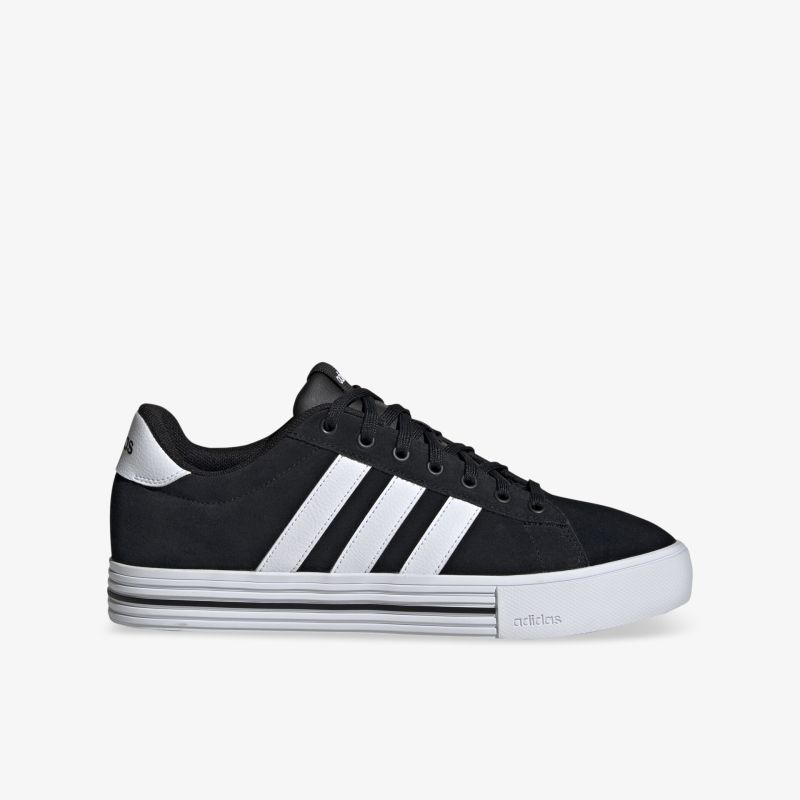 Schwarzer Sneaker mit weißen Streifen in klarer seitlicher Ansicht, sportlicher und bequemer Freizeitschuh