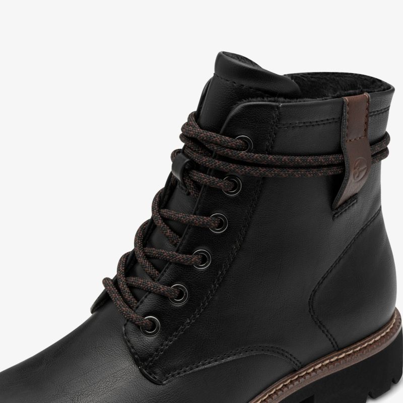 Robuster Schnürstiefel aus hochwertigem Leder mit verstärkten Ösen und Komfortsohle, ideal für Alltag
