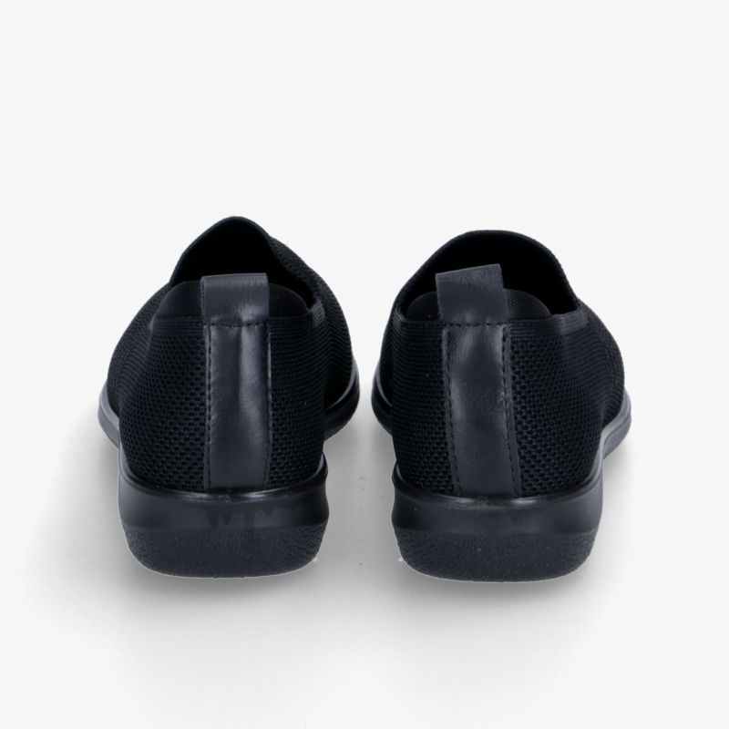 Schwarze Sneaker im Paar von hinten mit sportlicher, strapazierfähiger und bequemer Ausführung.