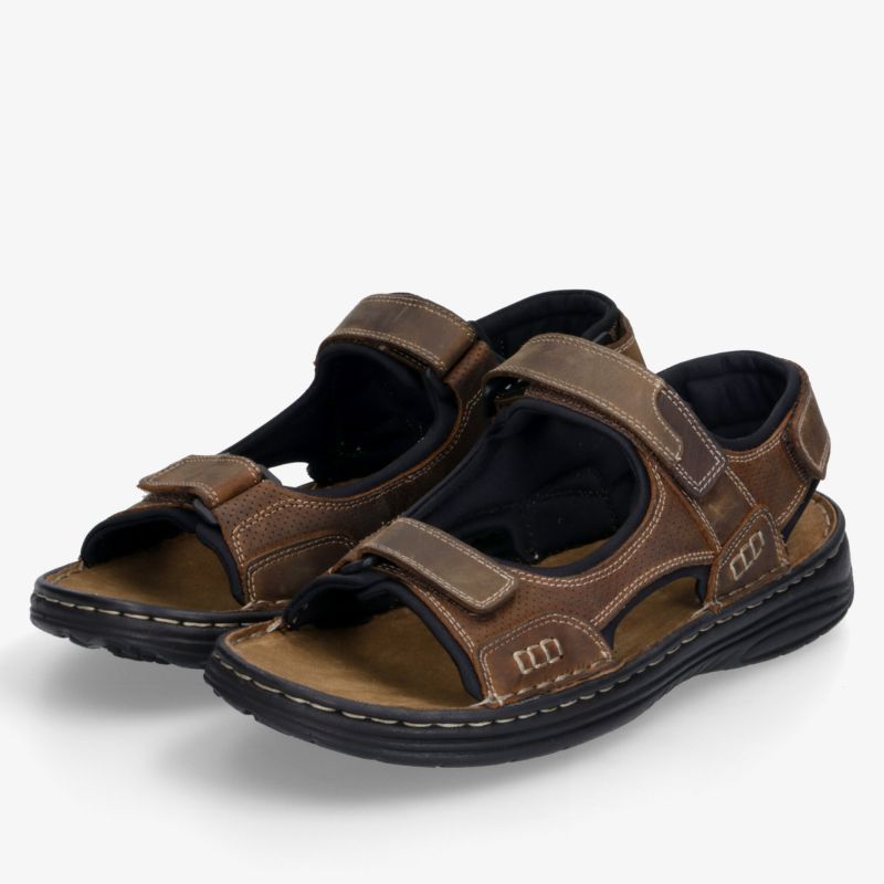Bequeme braune Sandalen mit verstellbaren Klettverschlüssen und gepolsterter Innensohle, ideal für ganztägigen Komfort