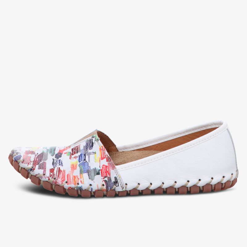 Bequemer, farbenfroher Schuh mit rutschfester Sohle, ideal für Alltag und Freizeit.