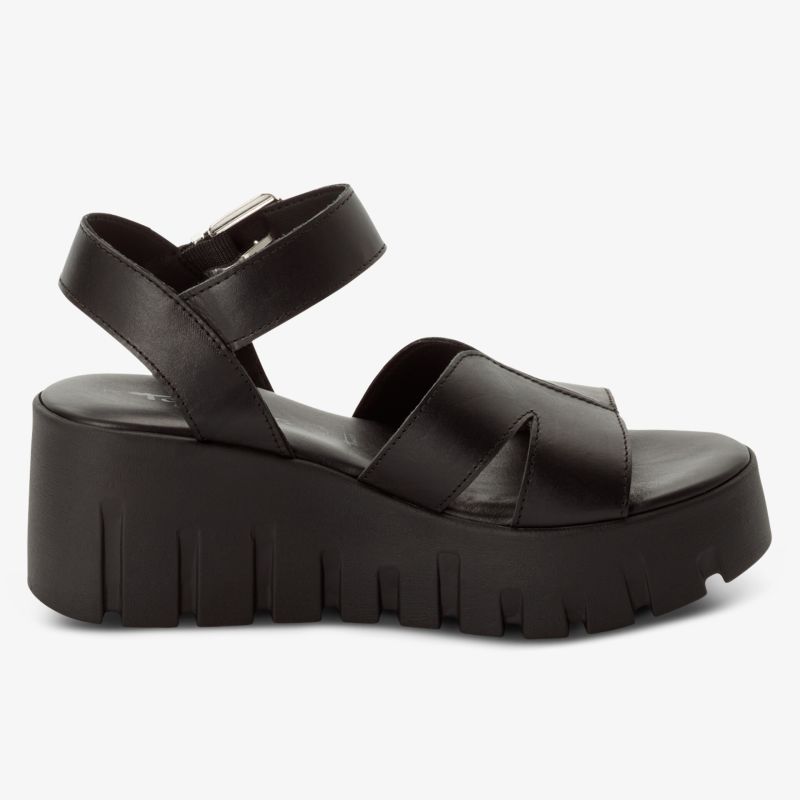 Schwarze Plateau-Sandale mit Klettverschluss und rutschfester Sohle, bequemer Schuh mit stabilem Sohlenprofil