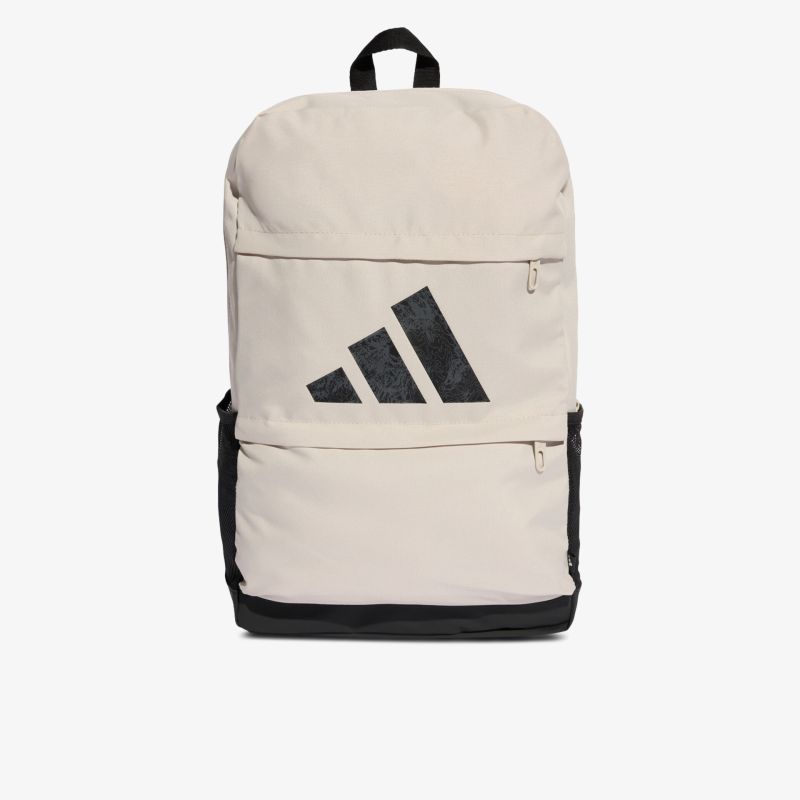 Beiger Rucksack mit schwarzem Logo und mehreren Reißverschlussfächern, geräumig und sportlich