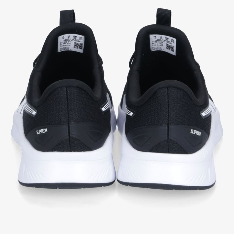 Rückansicht von zwei schwarzen und weißen Sportschuhen mit Komfort und stabiler Sohle