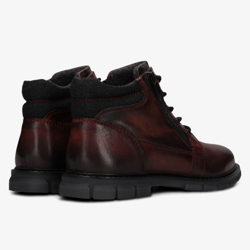 Robuste dunkelbraune Lederschuhe mit komfortabler Sohle und hochwertiger Verarbeitung, Rückansicht