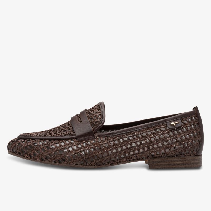 Brauner geflochtener Slip-On Schuh mit flacher Sohle und bequemer Passform, eleganter und atmungsaktiver Komfort