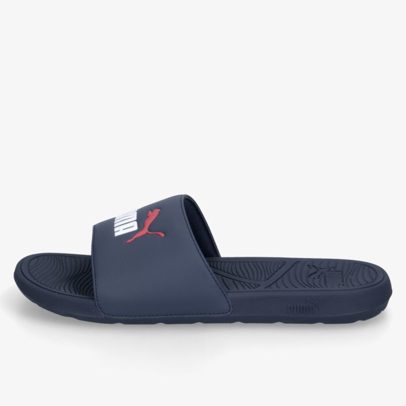 Blauer Puma Slide mit komfortabler Polsterung und rutschfester Sohle für sportliche und bequeme Nutzung