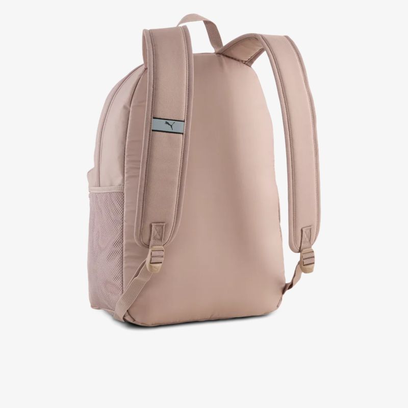 Moderner Rucksack mit gepolsterten Schulterriemen und robustem Material, ideal für den Alltag und komfortabel zu tragen