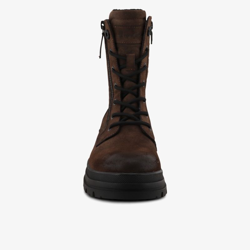 Robuster brauner Stiefel mit hohem Schaft und stabiler Profilsohle in Frontansicht