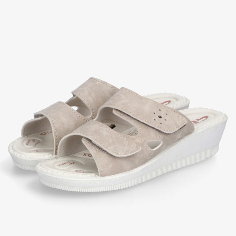 Beige Pantoletten mit verstellbarem Klettverschluss und bequemer, gepolsterter Innensohle auf leichtem Absatz