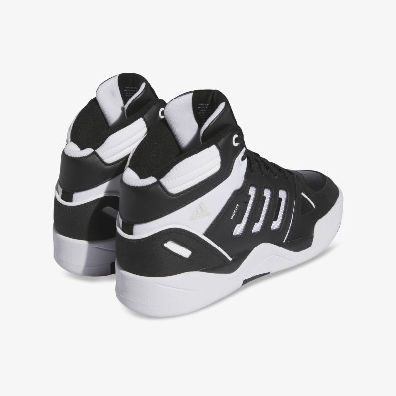 Robuster hoher Sneaker in schwarz-weiß mit gepolstertem Schaft und sportlichem Design, Rückansicht