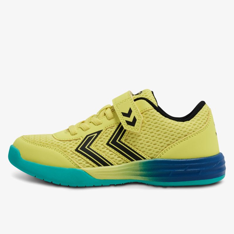 Bequemer gelber Sneaker mit strapazierfähiger Sohle und trendigem Design.