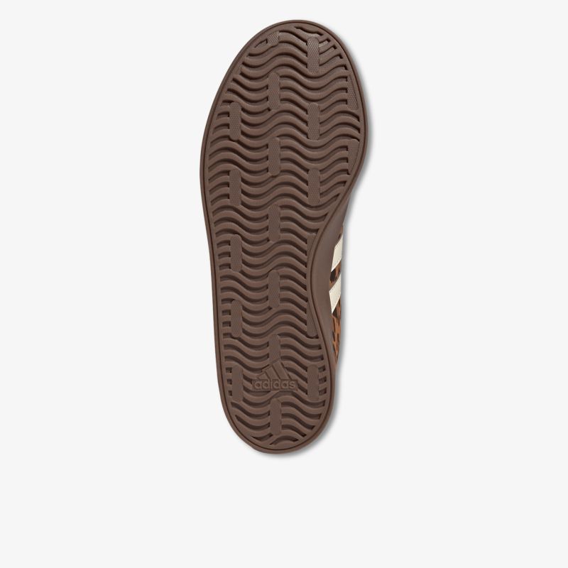 Rutschfeste und flexible Schuhsohle mit robustem Profil für sicheren Halt und hohen Tragekomfort