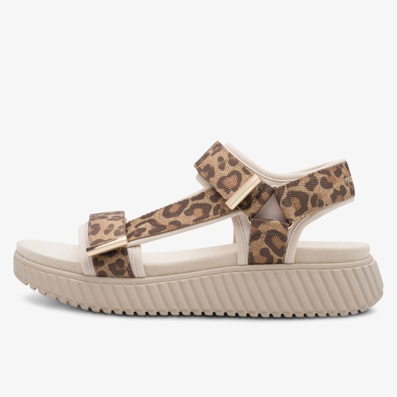 Leichte Sandale mit verstellbaren Klettverschlüssen und leopard Muster, bequeme und sportliche Sommeroptik