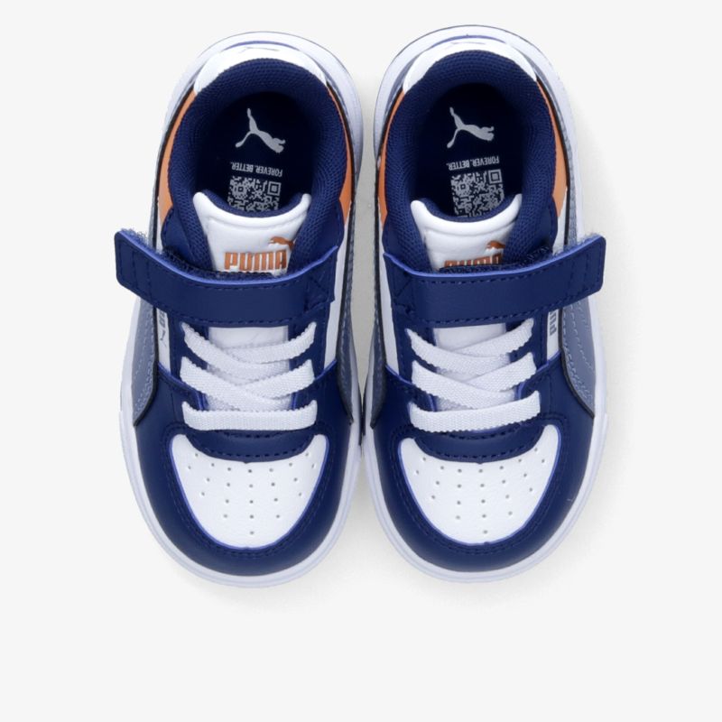 Modische, strapazierfähige Turnschuhe mit Klettverschlüssen und komfortablem Design in Blau und Weiß.