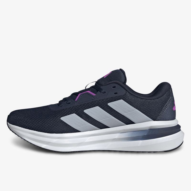 Leichter atmungsaktiver Laufschuh mit gepolsterter, stoßdämpfender Sohle und sportlichem Design