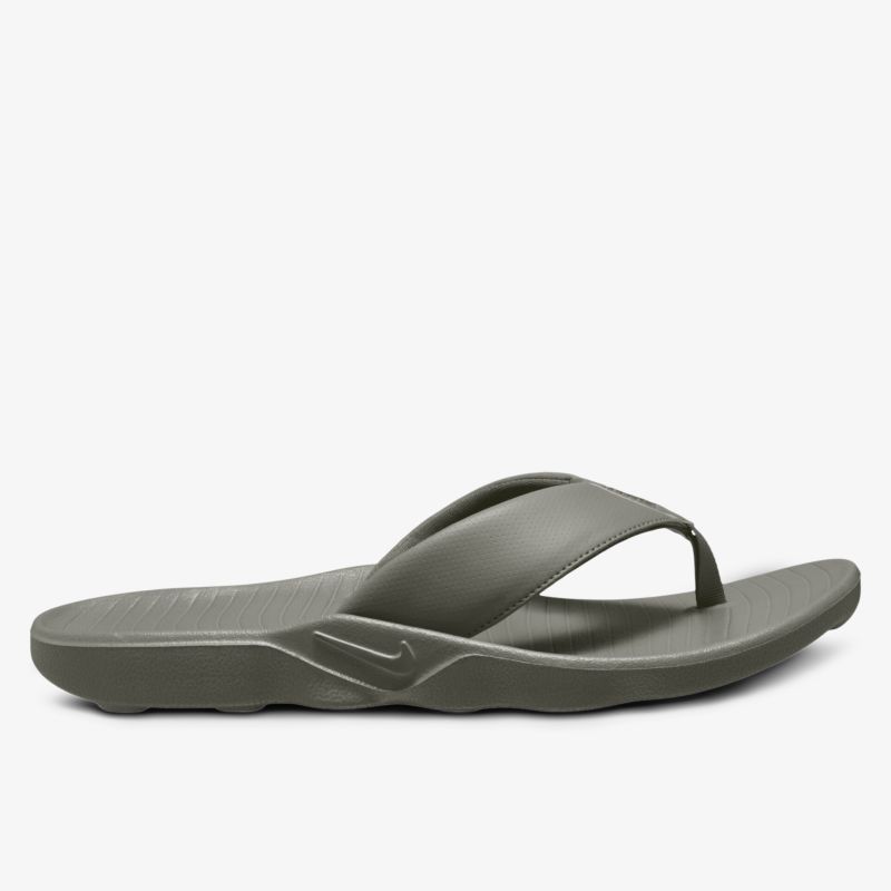 Bequeme, rutschfeste Flip-Flops mit ergonomischem Design für optimalen Tragekomfort.