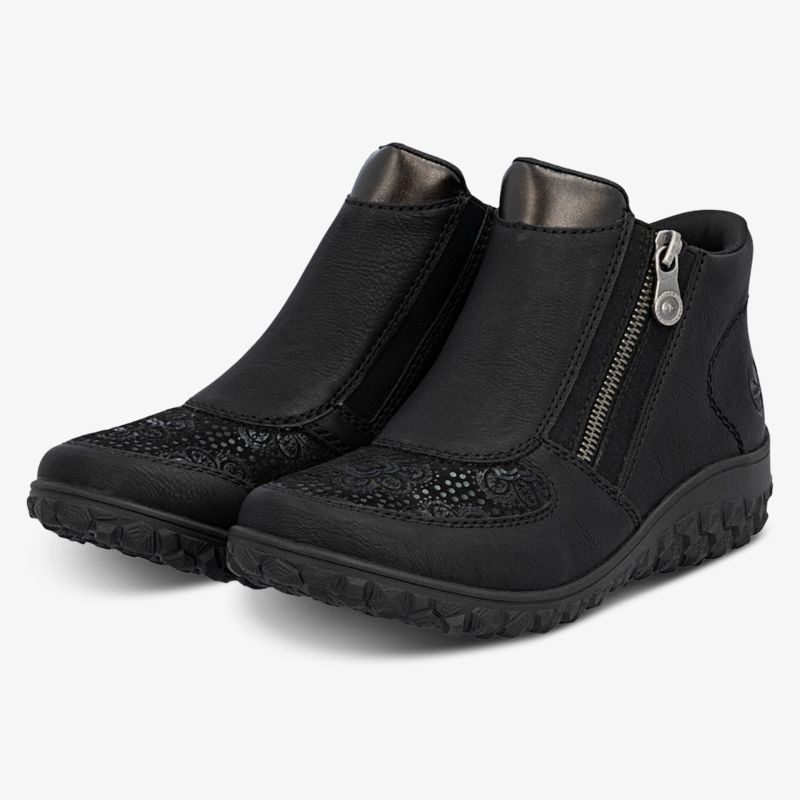 Bequeme und robuste schwarze Schuhe mit rutschfester Sohle und praktischem seitlichem Reißverschluss