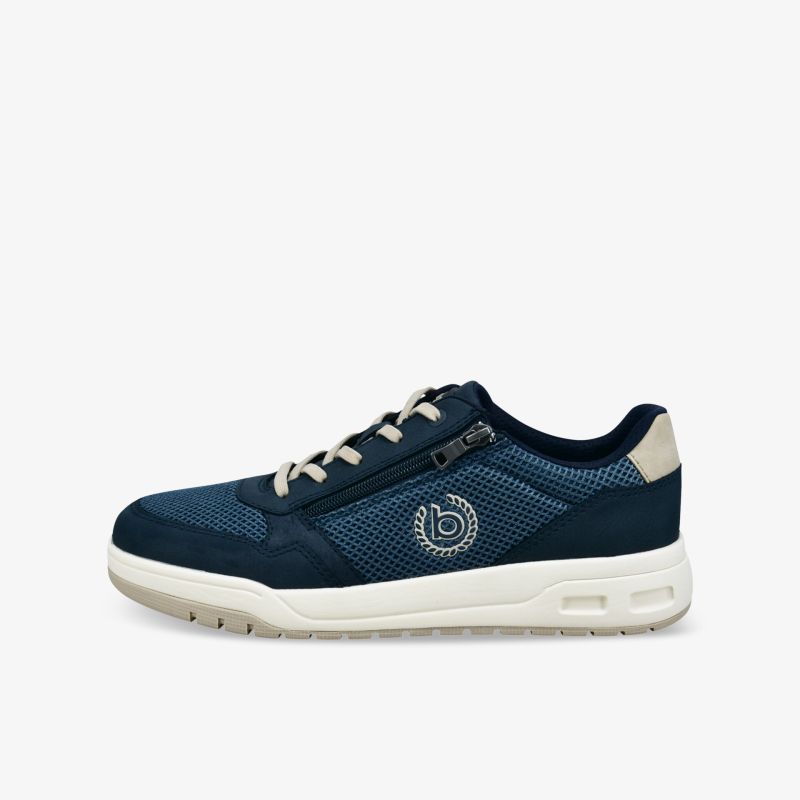 Dunkelblauer Sneaker mit atmungsaktivem Obermaterial und gepolstertem Einstieg, rutschfeste weiße Sohle, seitliche Ansicht